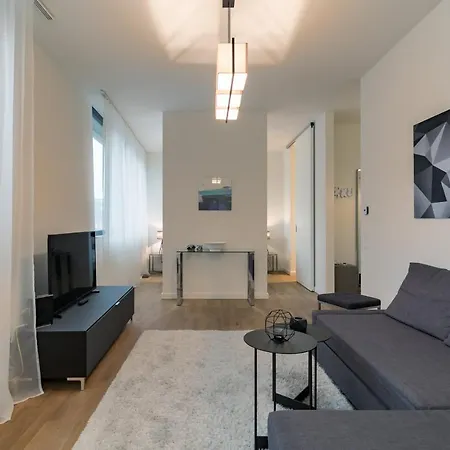 Apartment Modern Holiday In Sapphire By D. Libeskind